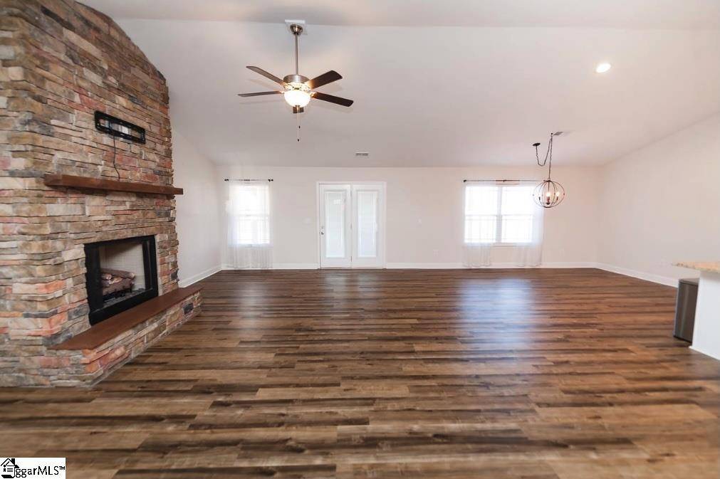 Inman, SC 29349,875 W Keepsake Lane