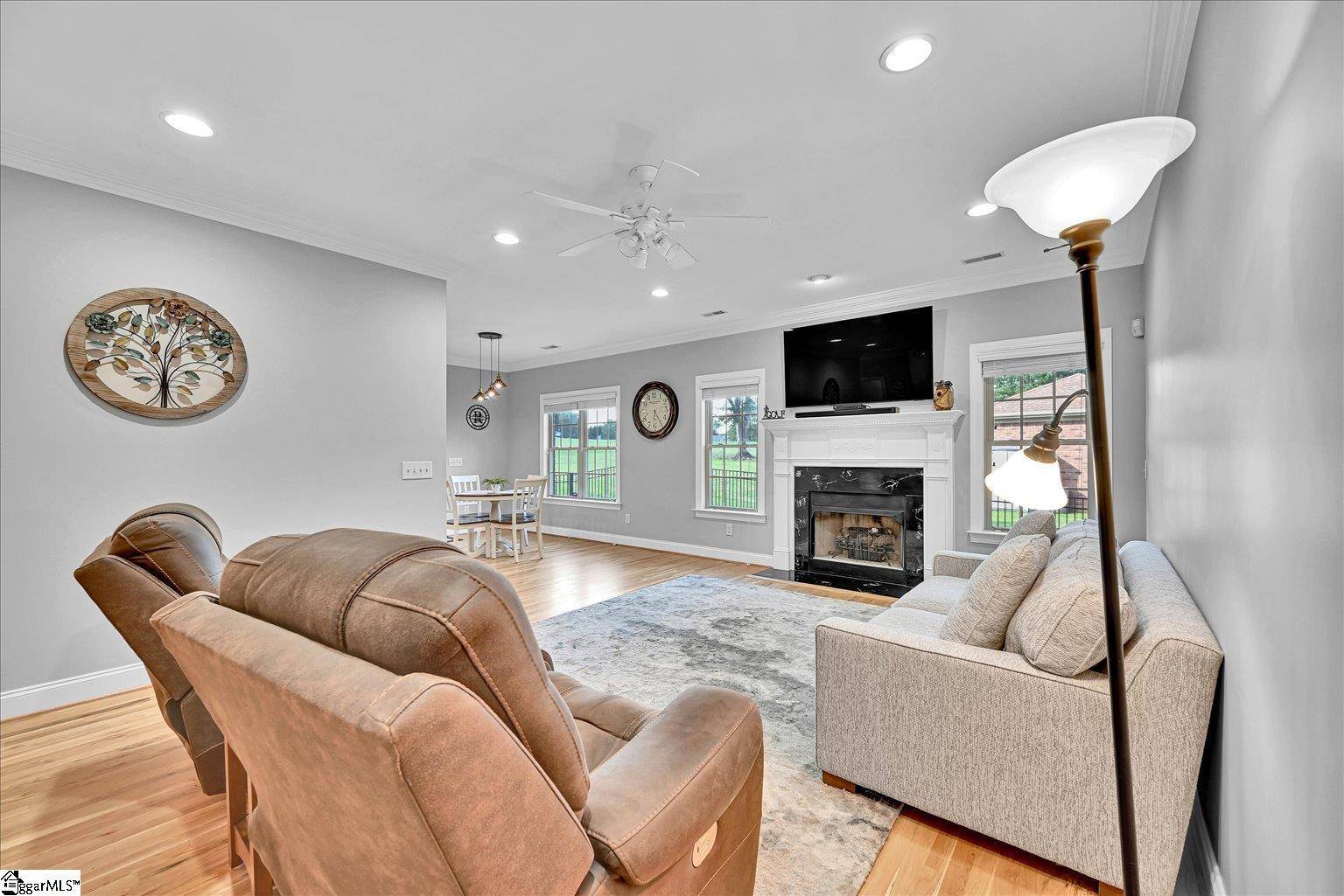 Easley, SC 29642,215 Killarney Way