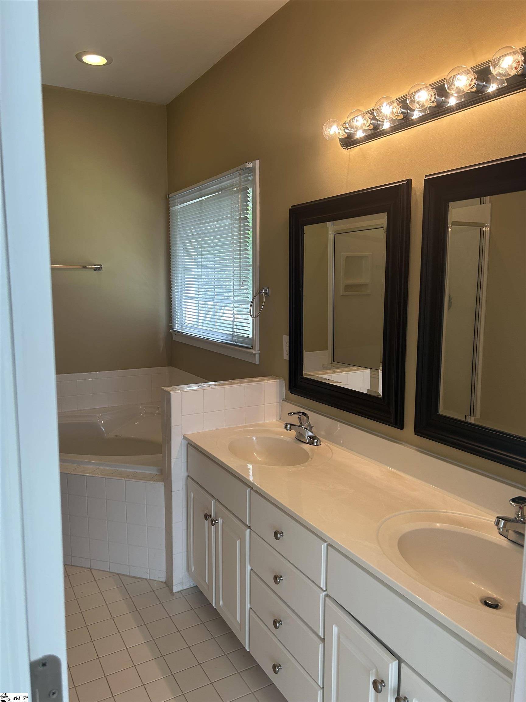 Greer, SC 29650,5 Riverton Court