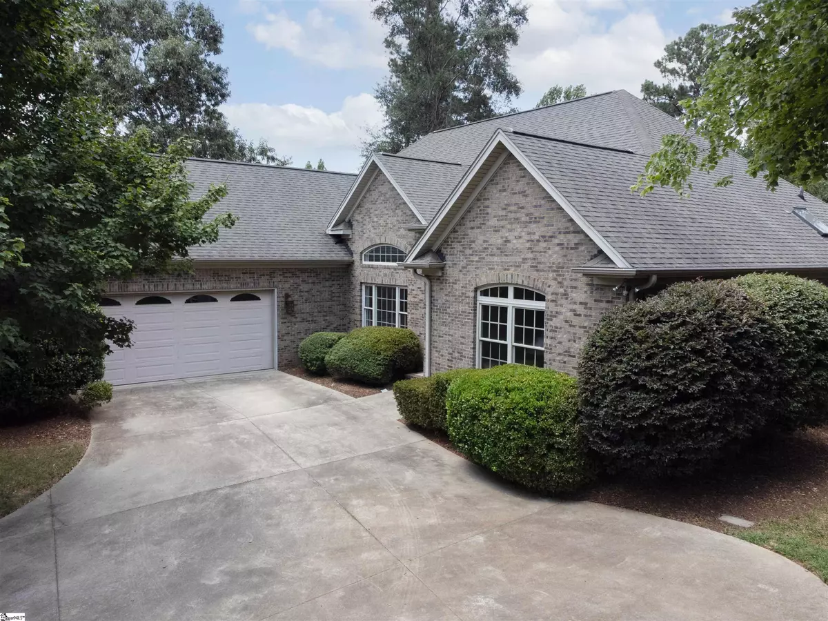 Simpsonville, SC 29680,124 Bentwater Trail