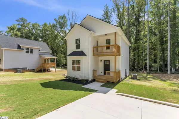 Belton, SC 29627,398 Woodland Circle