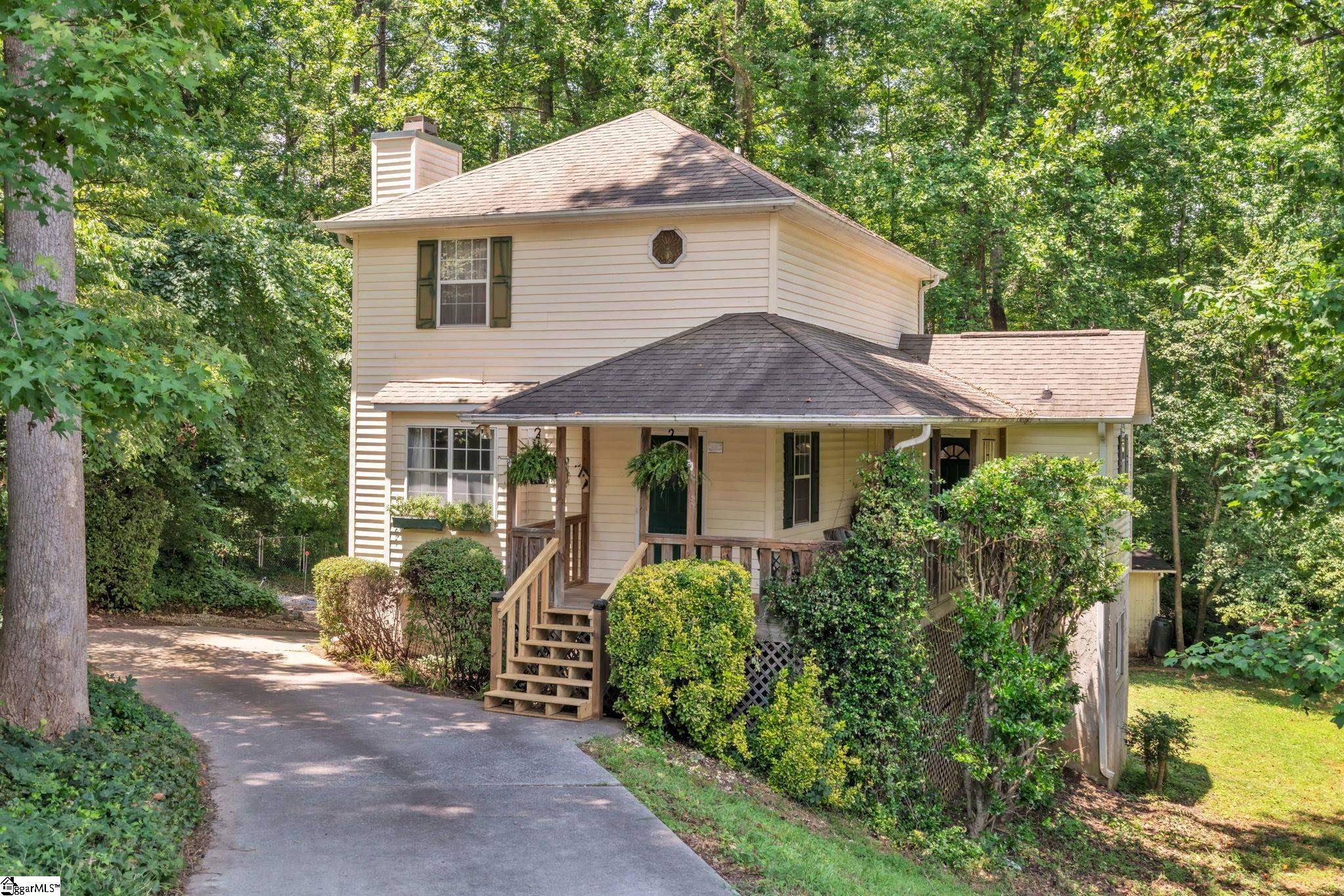 1221 Winding Way, Taylors, SC 29687