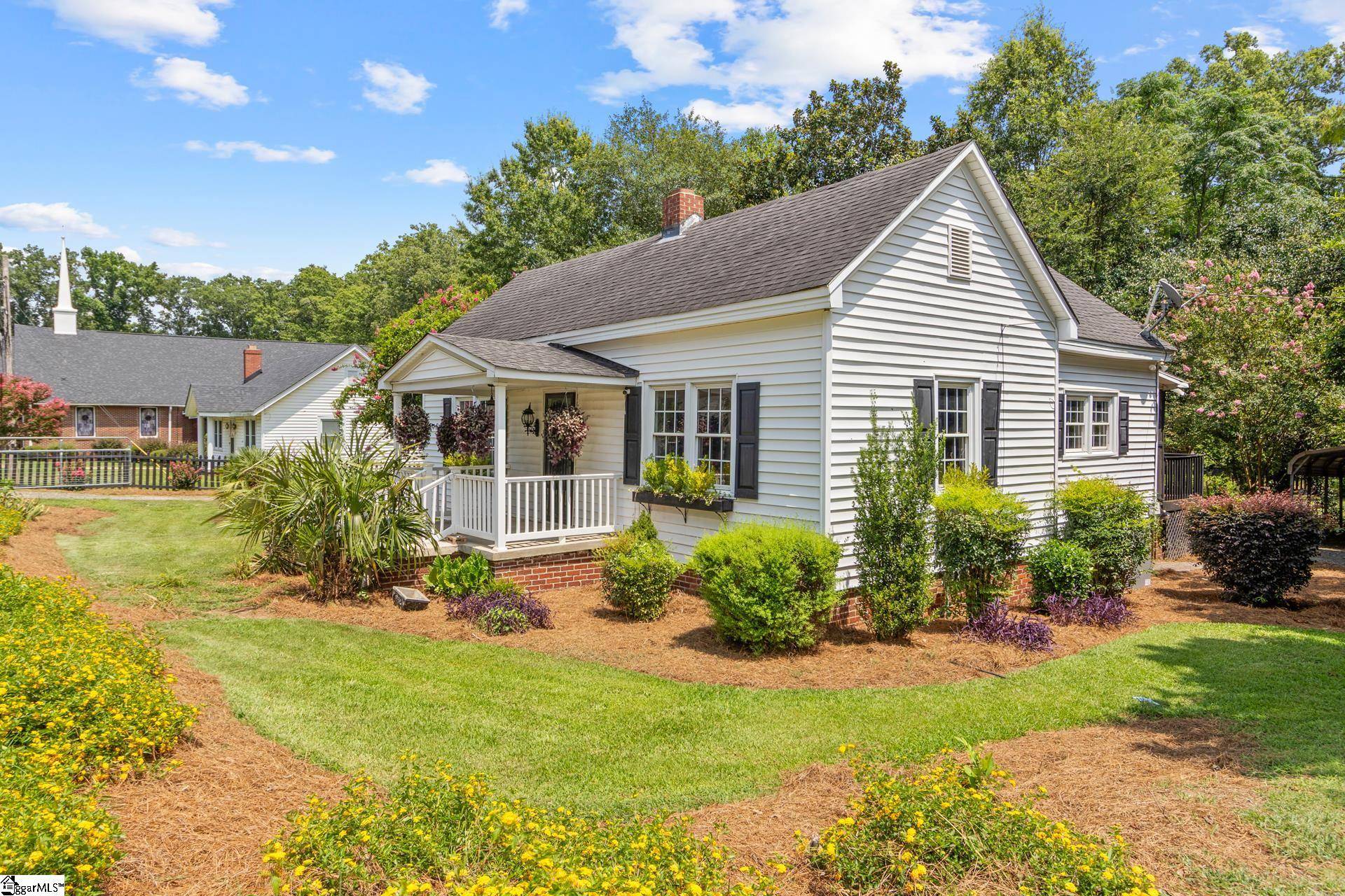 118 Whitmire Highway, Joanna, SC 29351