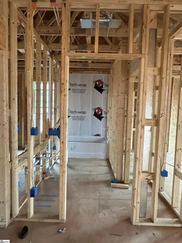 Wellford, SC 29385,919 Gibbons Street