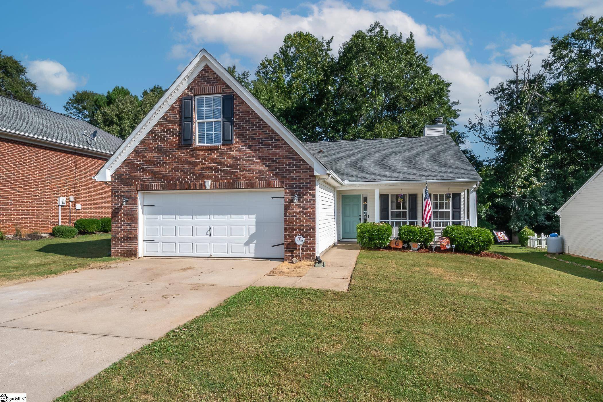 864 Thornbird Circle, Boiling Springs, SC 29316