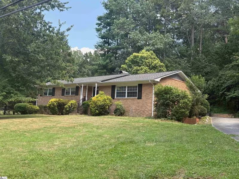 337 Earl Drive, Spartanburg, SC 29306-3901