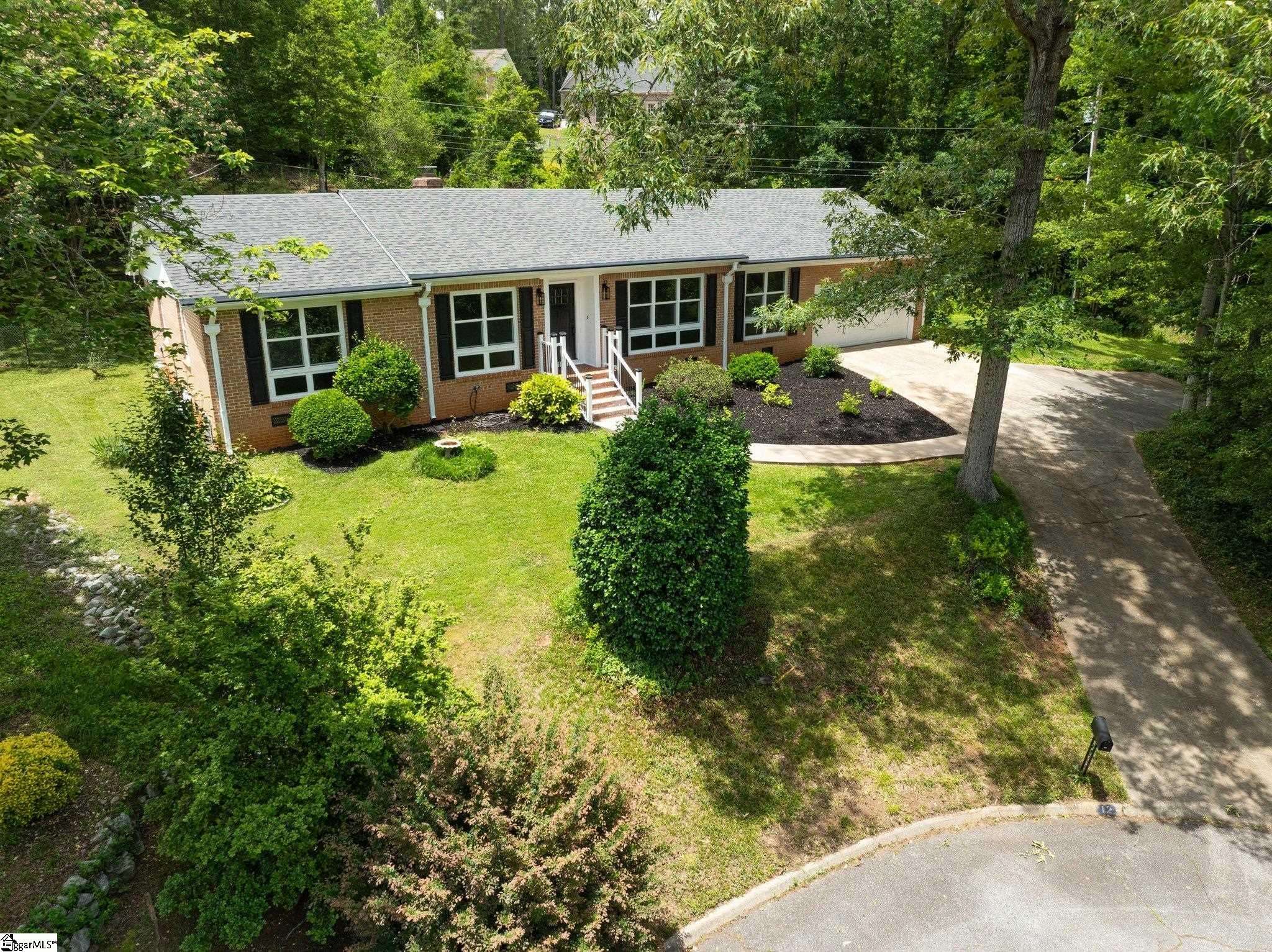Taylors, SC 29687,12 Burlwood Court