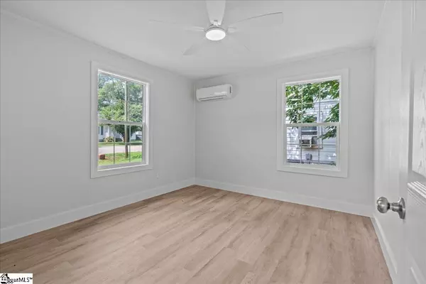 Greenville, SC 29611,400 Palmetto Avenue