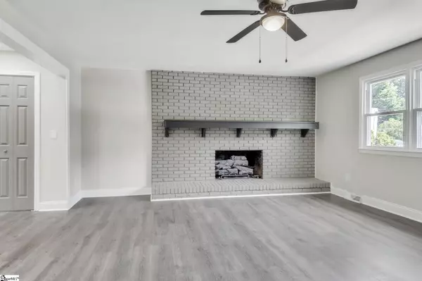 Greenville, SC 29617,15 La Juan Drive