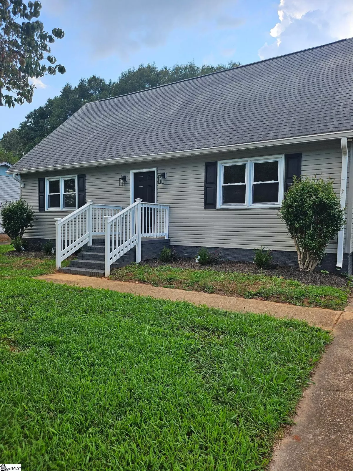 Greenville, SC 29617,15 La Juan Drive