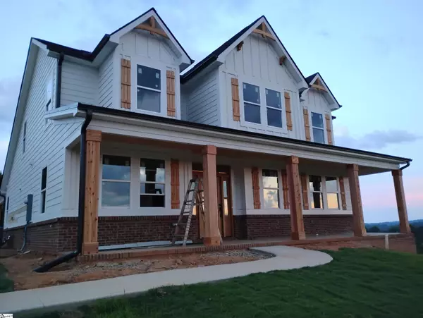 452 N Glassy Mountain Road, Landrum, SC 29356