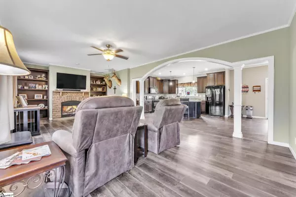 Laurens, SC 29360,99 Starnes Road