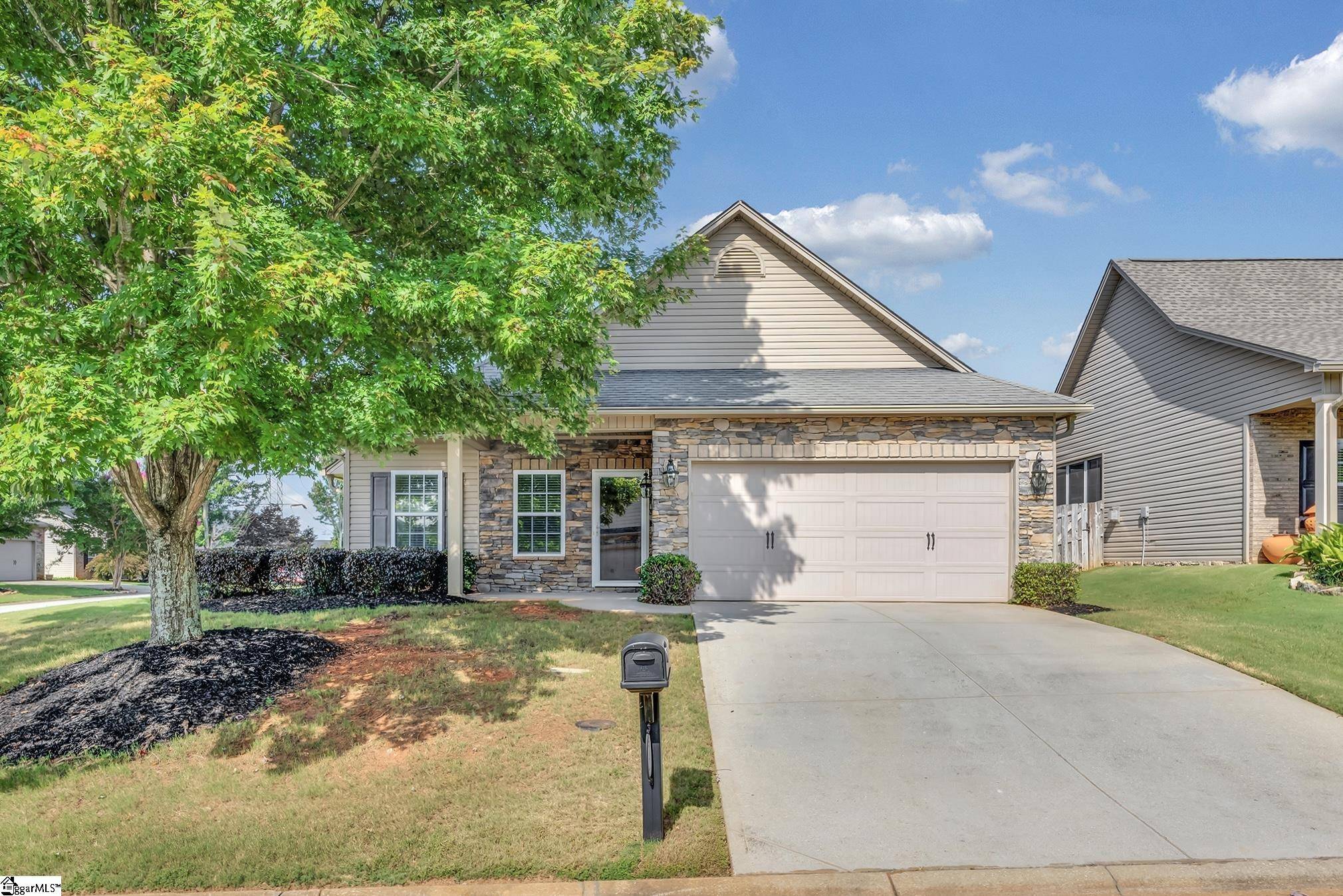 412 Vintage Hill Drive, Greenville, SC 29609