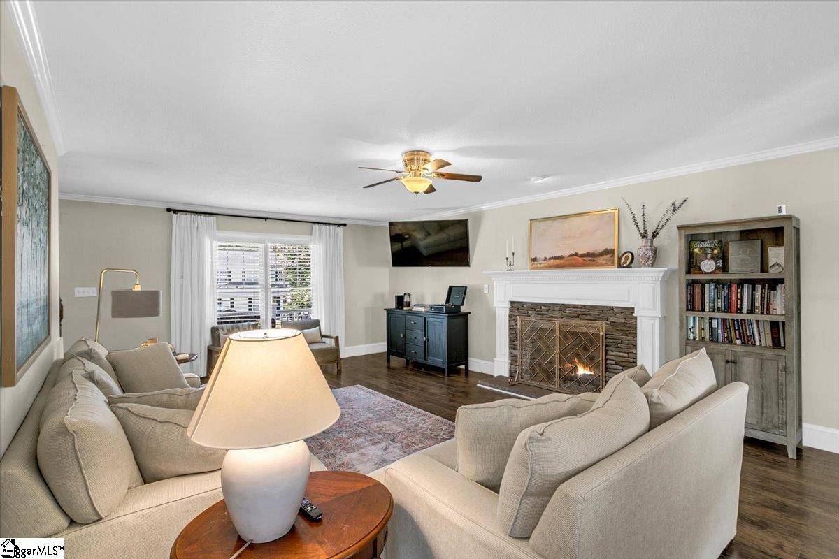 Simpsonville, SC 29681,304 Clevington Way