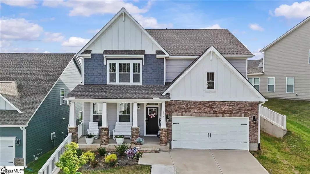 424 Jack Hunter Place, Woodruff, SC 29388