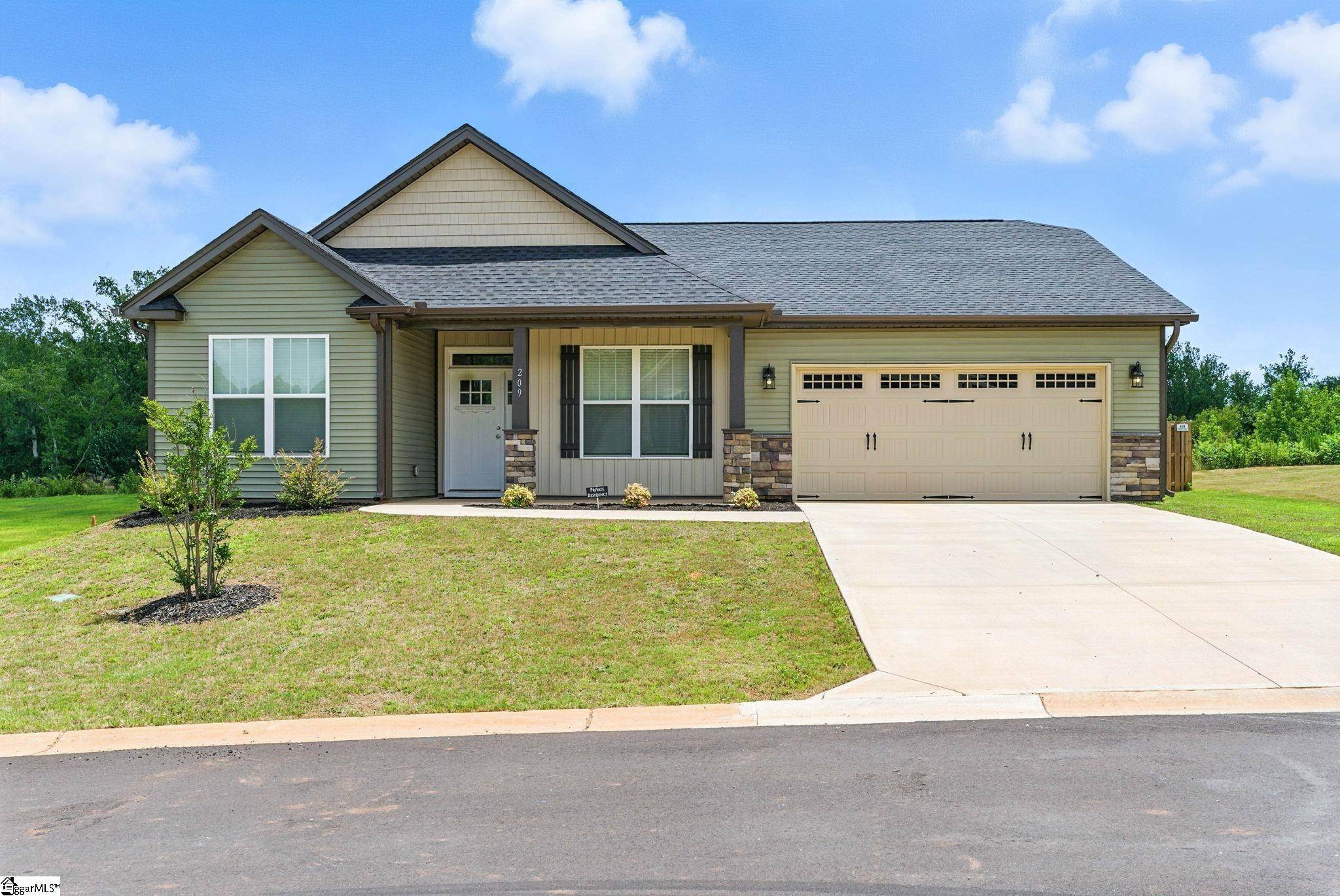 209 Abelia Meadows Drive, Piedmont, SC 29673