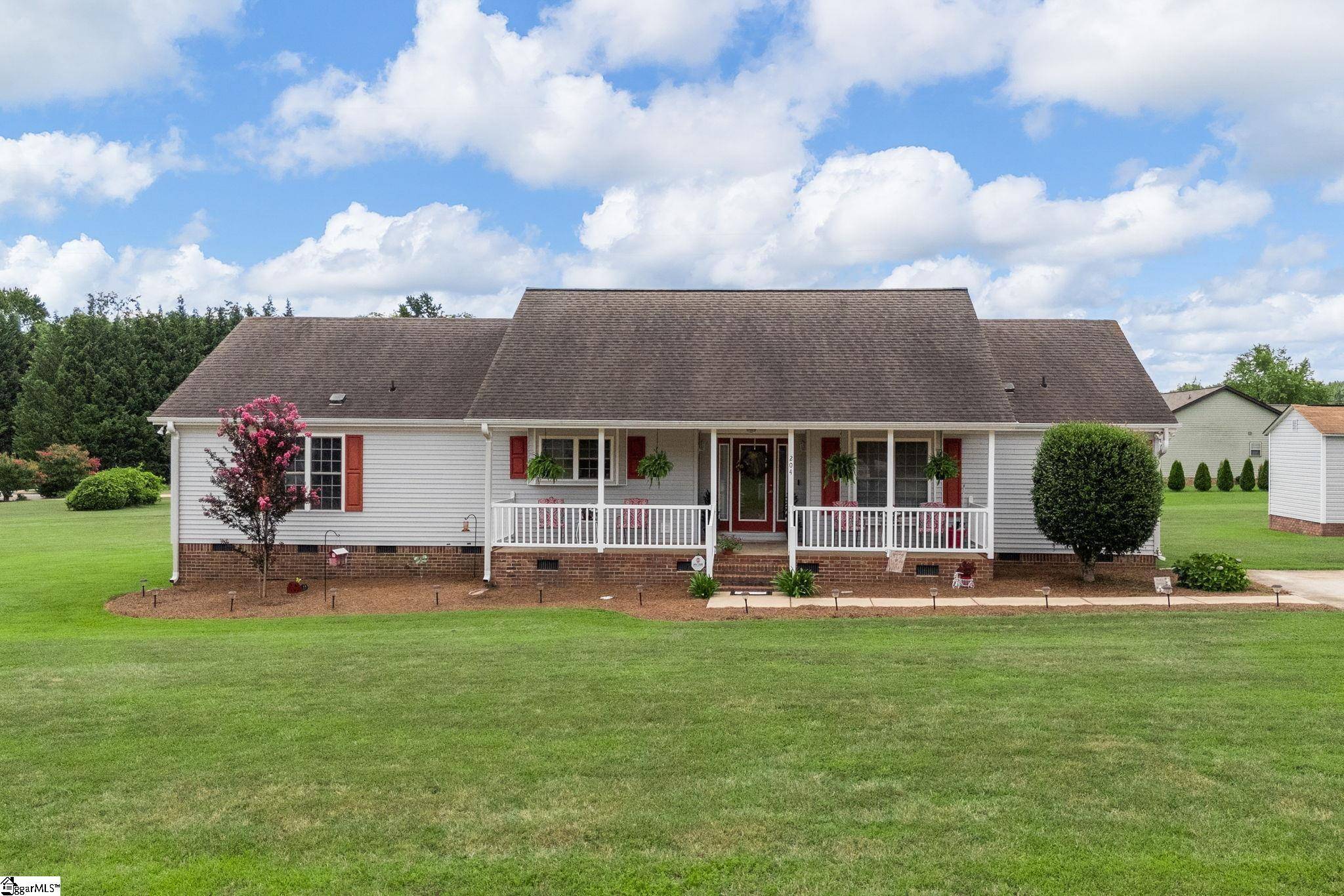 204 Fawn Meadow Drive, Inman, SC 29349