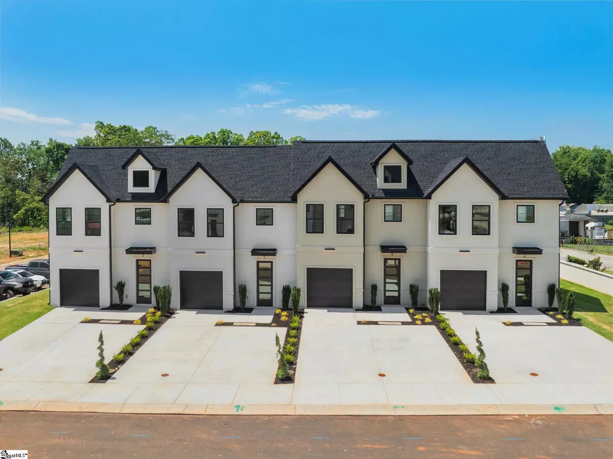 Greenville, SC 29605,8 Taverly Drive