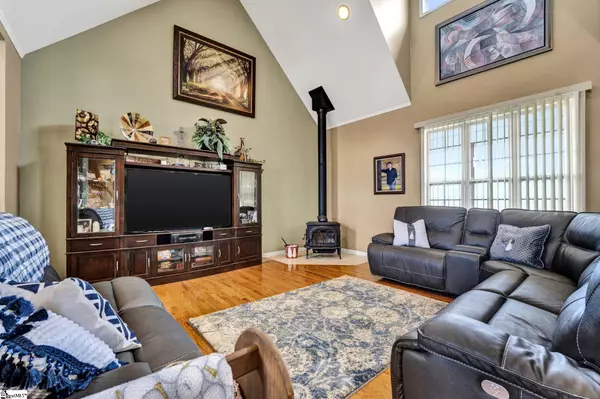Cowpens, SC 29330,105 N Stallion Drive