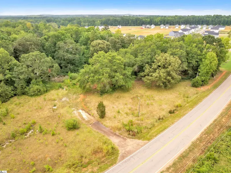 812 Friendship Church Road, Gray Court, SC 29645
