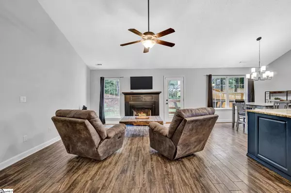 Simpsonville, SC 29680,203 Great Oaks Way