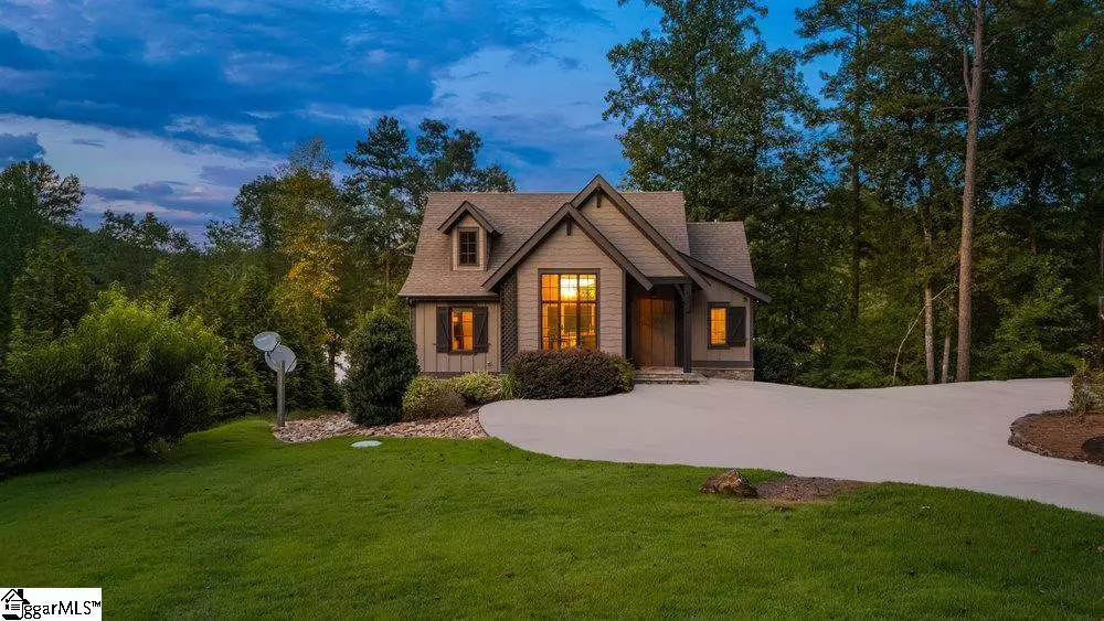 382 Hideaway Cove Drive, Seneca, SC 29672