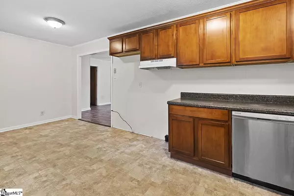 Greenwood, SC 29649,107 Avondale Road