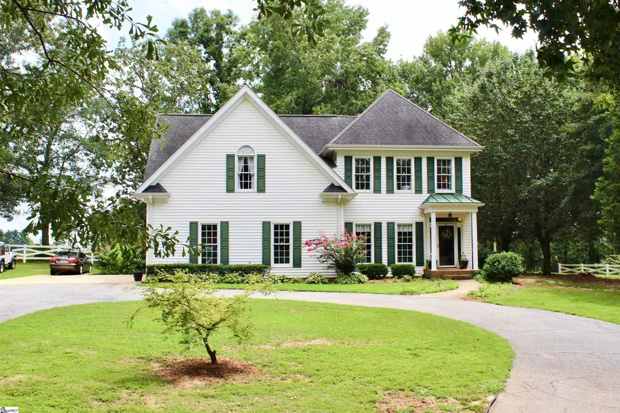390 Blakely Avenue, Piedmont, SC 29673-9309
