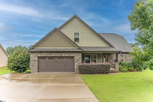 60 W Lakeview Drive, Duncan, SC 29334-8201