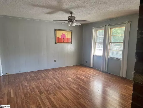 Spartanburg, SC 29303,6314 CARMEL Drive