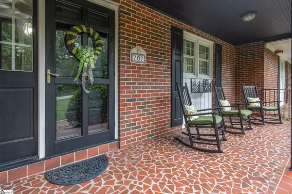 Laurens, SC 29360,707 Parkview Drive