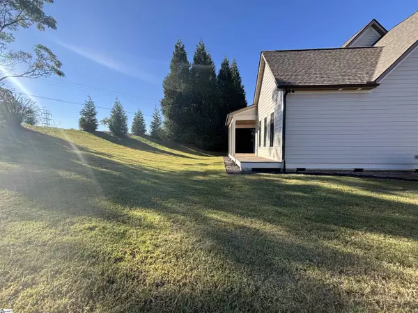 Boiling Springs, SC 29316,813 Batten Cottage Court