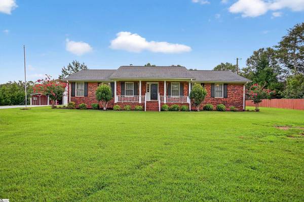 1621 W Georgia Road, Woodruff, SC 29388