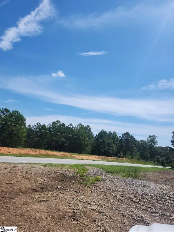 18473 HWY 101 South, Gray Court, SC 29645