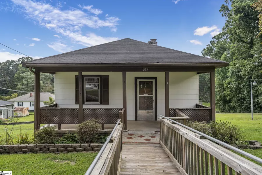 107 Cobb Street, Easley, SC 29640