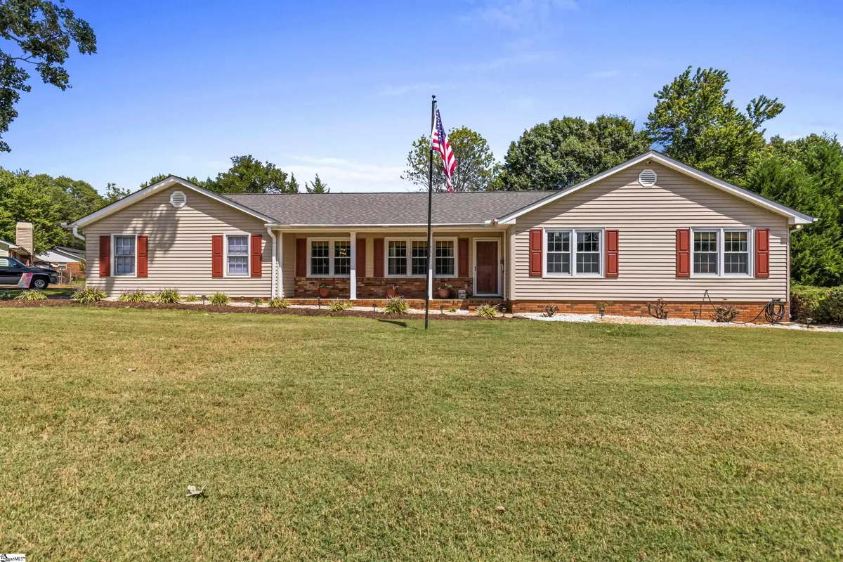 Moore, SC 29369,207 Green Ridge Drive