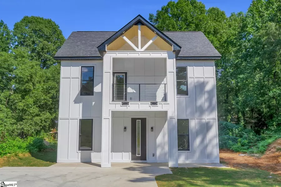 114 Harlem Street, Easley, SC 29640