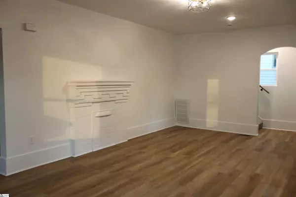 Spartanburg, SC 29306,134 Edwards Avenue