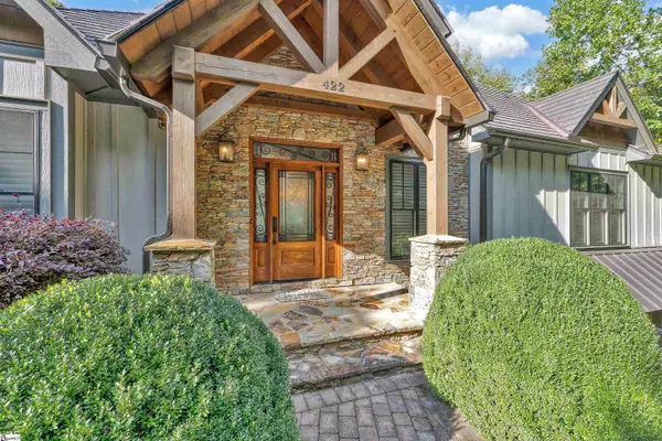 Sunset, SC 29685,422 Pileated Woodpecker