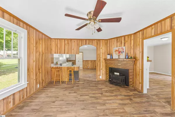 Marietta, SC 29661,704 Slater Road