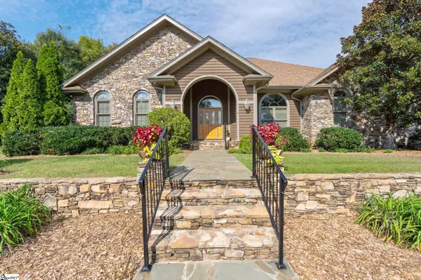 Greenville, SC 29617,105 E Round Hill Road