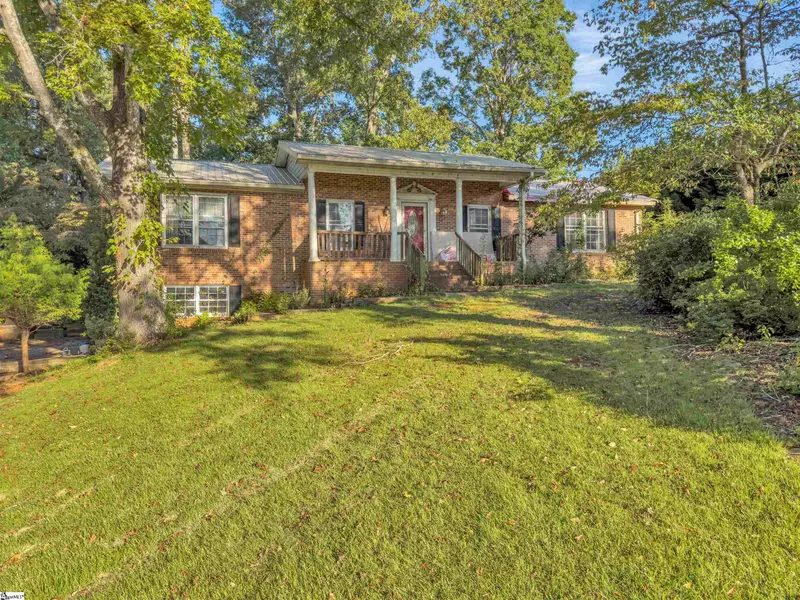 41 Green Acres Drive, Boiling Springs, SC 29316