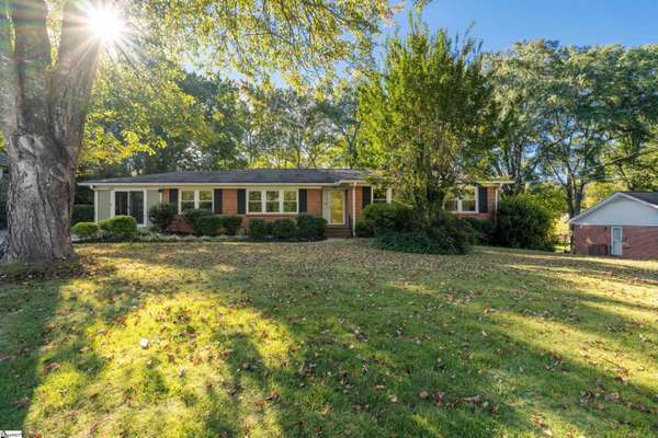 11 Dublin Court, Greenville, SC 29615