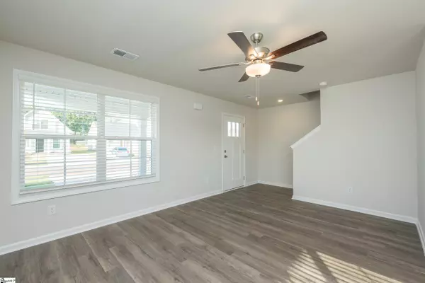 Greenville, SC 29617,9 Thorndike Way