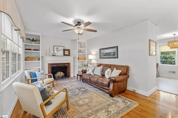 Taylors, SC 29687,221 ELAINE Avenue