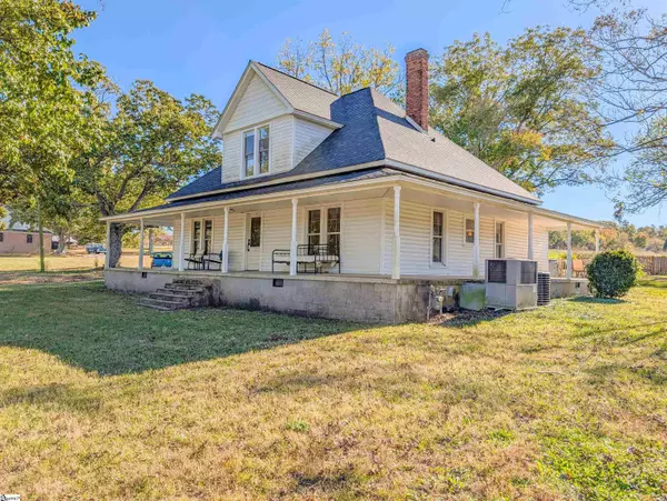 Taylors, SC 29687-6929,6025 Mountain View Road