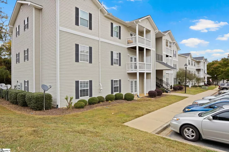 623 Mckenna Circle, Greenville, SC 29615