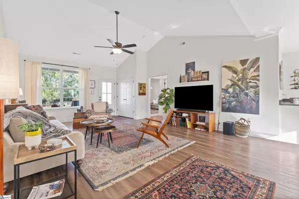 Greenville, SC 29609,5A Hall Road