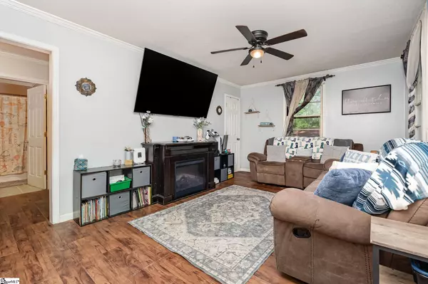 Liberty, SC 29657-1301,7 Edgewood Street