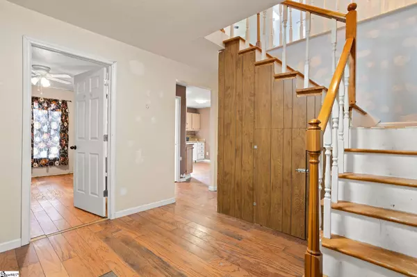 Gray Court, SC 29645,1441 DECK Road